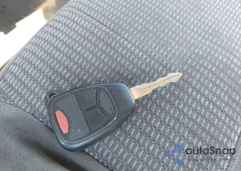 2007 Dodge Ram 1500 Slt/Trx4 Off Road/Sport from USA, damaged, VIN 1D7HU18247S244158